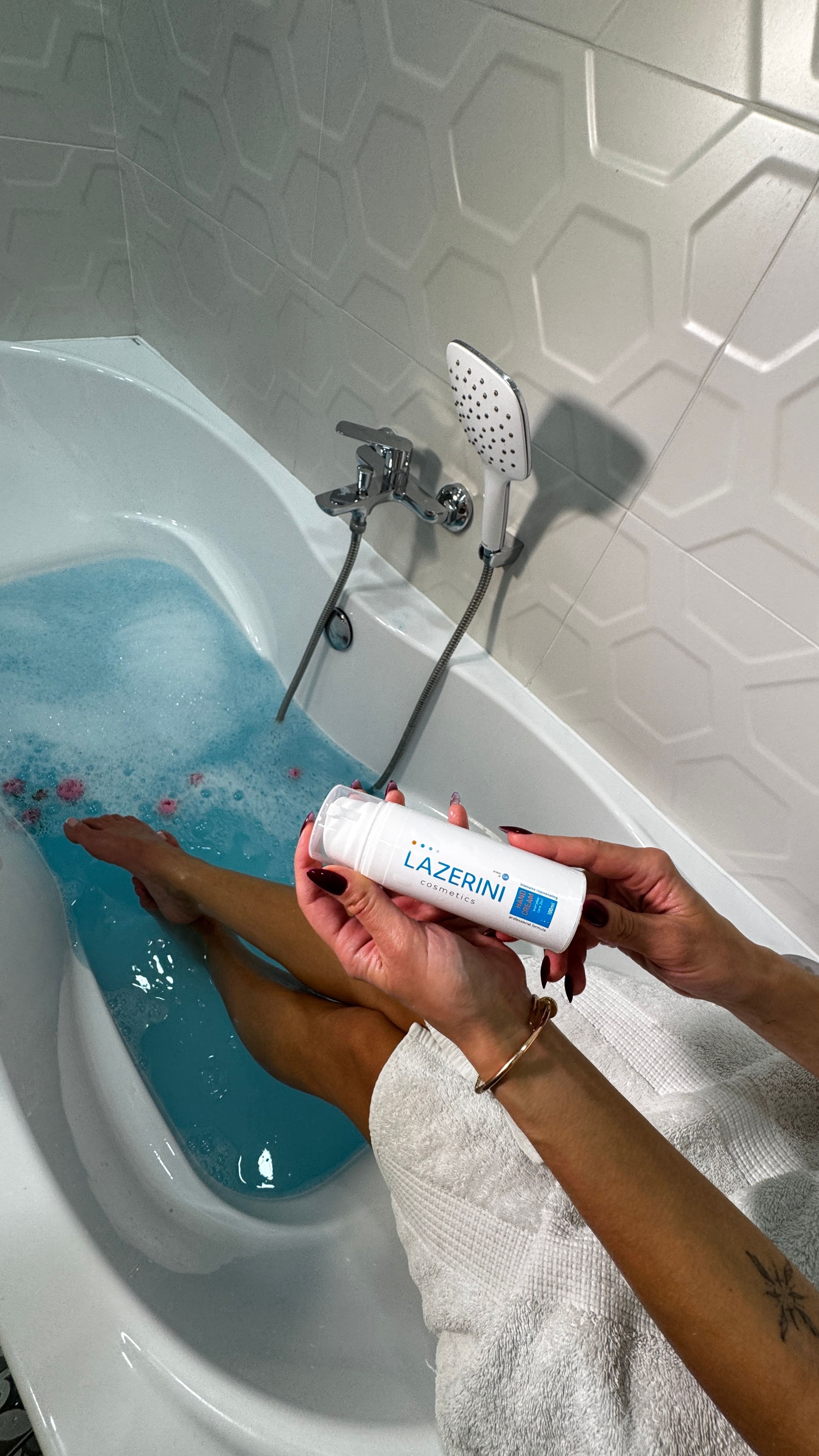 Крем для ніг 100 мл LAZERINI COSMETICS